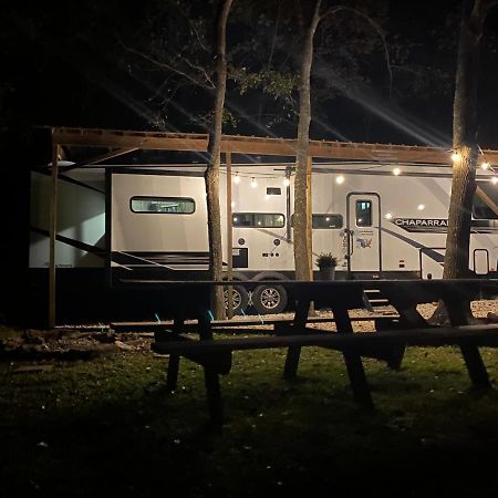 Cozy Rv Experience W/Pool+Spa Near Lake Conroe Willis Luaran gambar