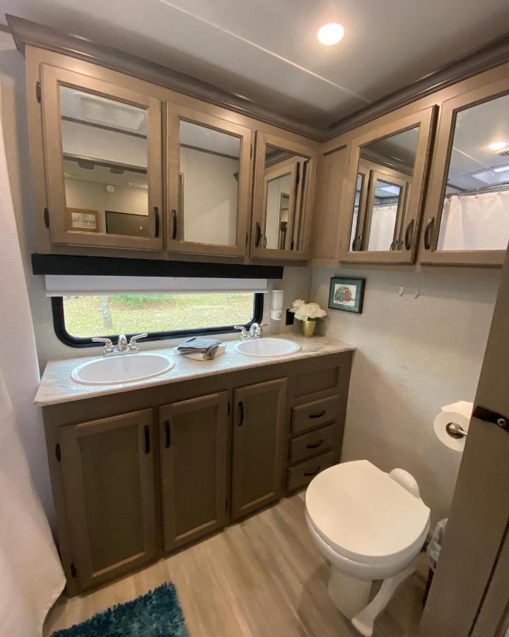 Cozy Rv Experience W/Pool+Spa Near Lake Conroe Willis Luaran gambar
