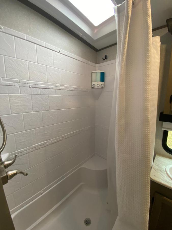Cozy Rv Experience W/Pool+Spa Near Lake Conroe Willis Luaran gambar