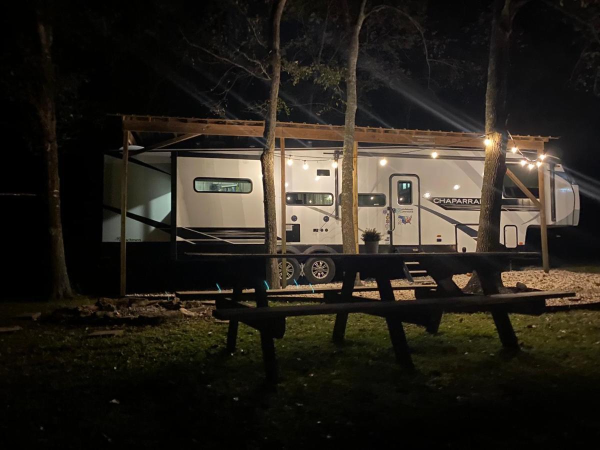 Cozy Rv Experience W/Pool+Spa Near Lake Conroe Willis Luaran gambar